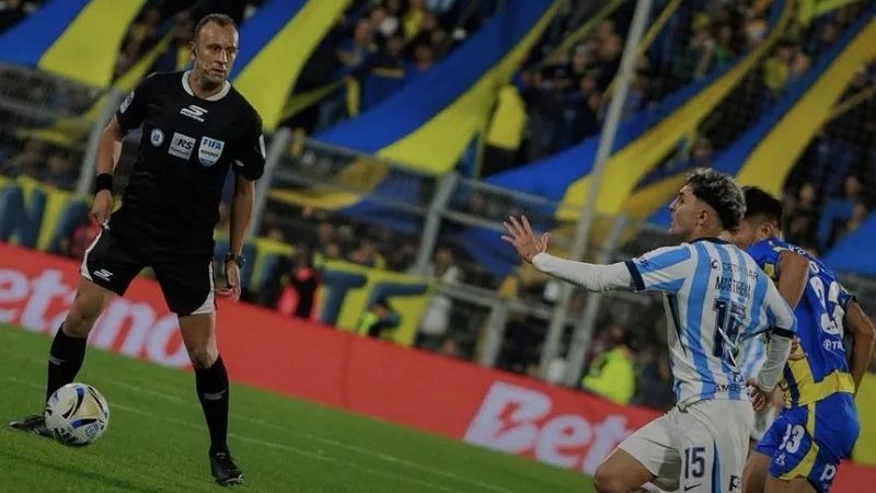 Racing y la “cancha inclinada” a los pies de Herrera