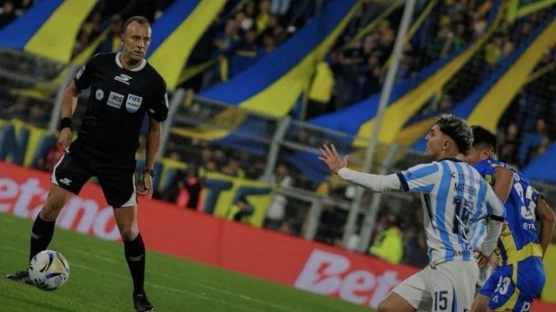 Racing y la “cancha inclinada” a los pies de Herrera