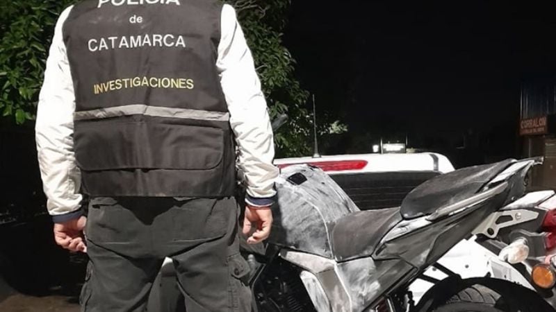 Cayó una banda de motos robadas: allanaron una casa y secuestraron varios vehículos