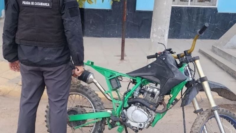 En un taller mecánico incautan una moto con numeración adulterada