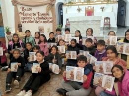 Niños de Londres celebraron al Beato Mamerto Esquiú