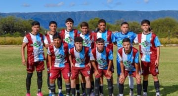 Salta y Defe, 0 a 0; La Estación goléo a Sarmiento