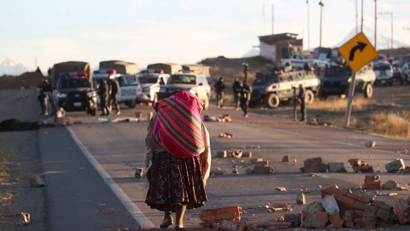 Crisis en Bolivia; La Paz sigue bloqueada