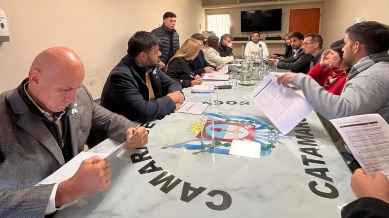 Diputados: La Comisión de Juicio Político analizó proyectos