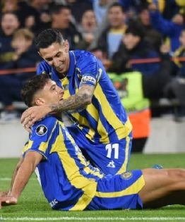 Central goleó y está en 8vos. de la Libertadores