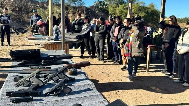 Alumnos de la licenciatura en Criminalística realizaron una práctica de tiro