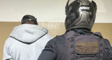 Empleado detenido por presunto ilícito en su trabajo