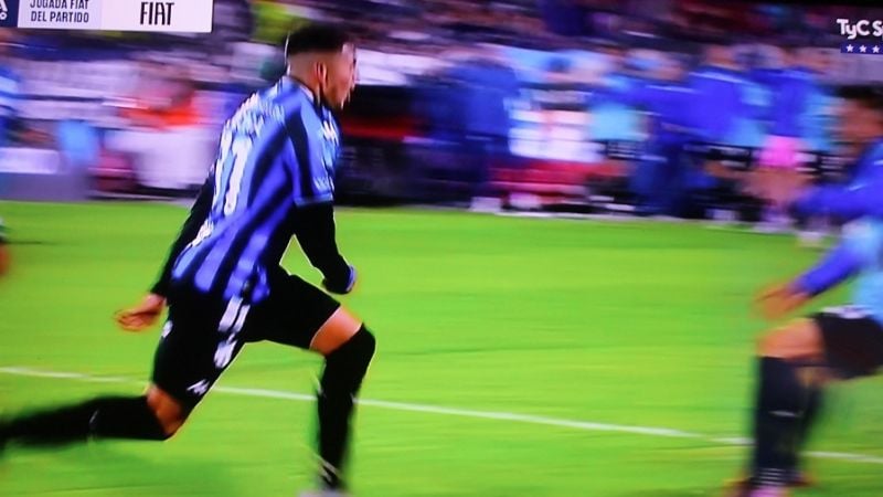 El “Decano” eliminó a la “T”, en Copa Argentina