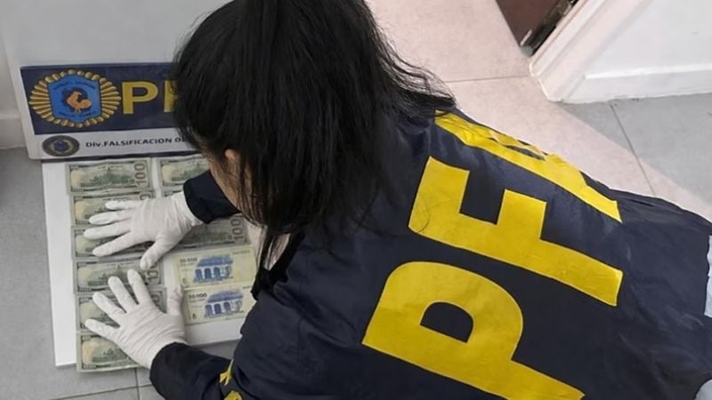 “Pasan como loco”: las escuchas que revelaron cómo operaba la banda de los billetes falsos