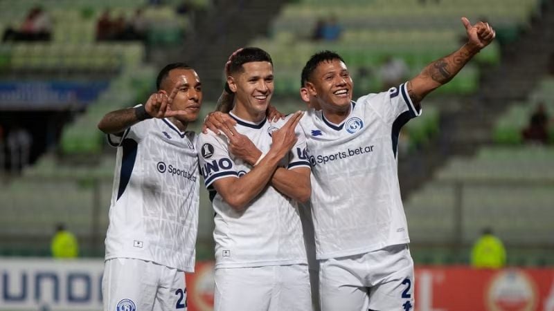 Noche estelar de Arce, con hat-trick para “la Lepra”