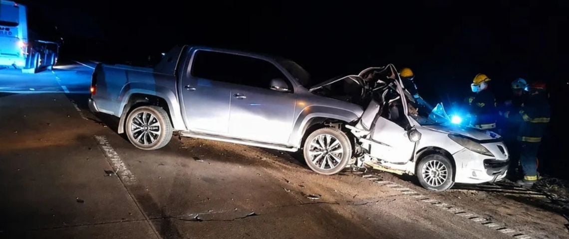 Una familia entera fue destruida en segundos por un brutal choque
