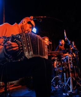Toch en Catamarca: “No tenemos que claudicar en nuestro rol de artistas, porque hoy más que nunca somos necesarios”