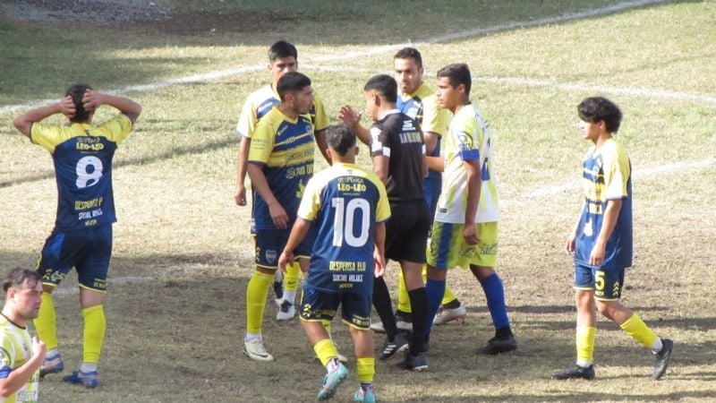 Obreros y “Defe” golearon en el Anual chacarero