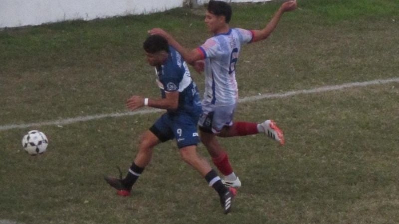 Obreros y “Defe” golearon en el Anual chacarero