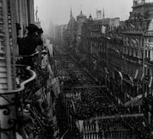 El día que el país se vistió de fiesta: así celebró Argentina el Centenario de la Revolución de Mayo
