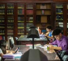 La Biblioteca Julio Herrera celebra su 131º aniversario con expo de libros, música y poesía