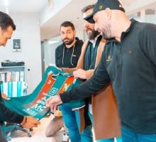 Gesto de Scaloni con Sportivo Las Parejas