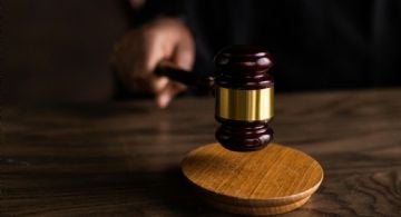 Un hombre irá a juicio acusado de abusar de una menor y provocarle graves secuelas psicológicas
