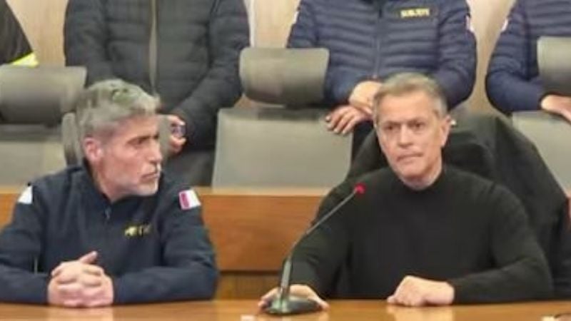 En una tensa conferencia, el fiscal confirmó que Agostina fue asesinada y dio detalles del caso