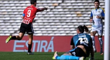 Estudiantes goleó a Central y sigue en Copa Argentina