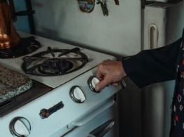 El Gobierno eleva subsidios al gas y cubrirá hasta el 75% del consumo en mayo