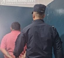 Detuvieron a un sujeto que violentó un auto y robó distintos elementos