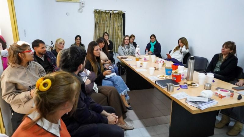 Fortalecen la asistencia a mujeres, varones y diversidades en Salud Mental