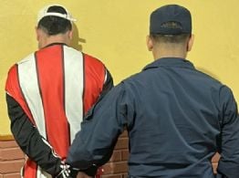 Irrumpió en la casa de su excuñada e intentó atacarla