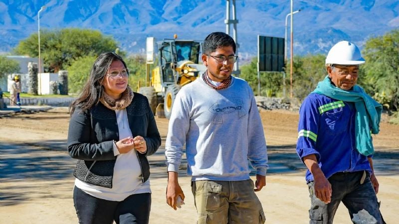 Ejecutan obras viales adyacentes al nuevo puente de Santa María