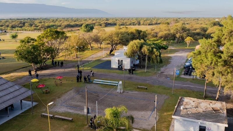 El Gobernador encabezó la inauguración de obras en el Polideportivo Policial
