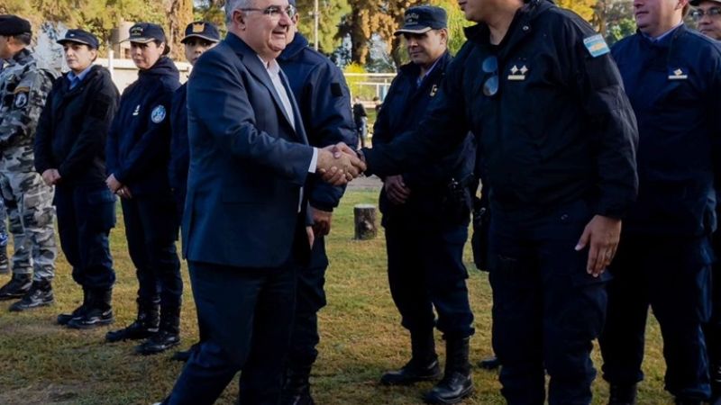El Gobernador encabezó la inauguración de obras en el Polideportivo Policial
