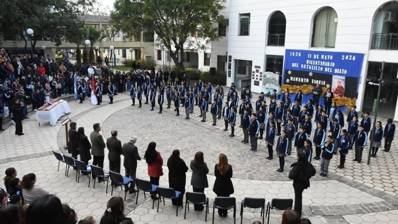 Estudiantes de sexto grado de La Fray hicieron la Promesa de Lealtad a la Constitución