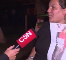 En plena marcha por Agostina una madre rompió en llanto y pidió ayuda para encontrar a su hija desaparecida