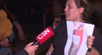 En plena marcha por Agostina una madre rompió en llanto y pidió ayuda para encontrar a su hija desaparecida