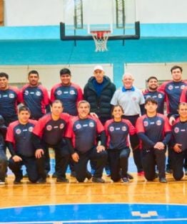 Capacitaciones para árbitros y oficiales de mesa en básquet