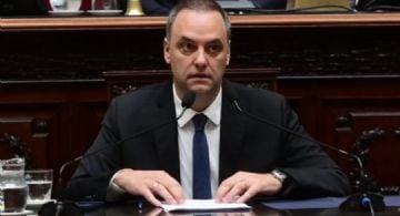 Adorni admitió ahorros "en negro" y que "fue un error"