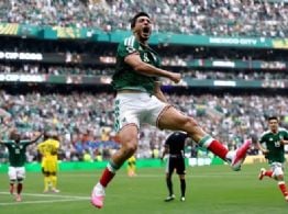 México debutó con Victoria 2 a 0