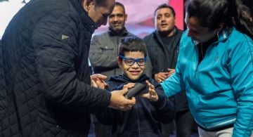 El programa "Te Veo Bien" alcanzó los 15.000 lentes gratuitos entregados en la Capital
