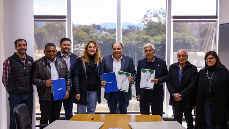 Capital firmó acuerdos para fortalecer las artesanías y el turismo regional