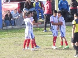 Obreros se floreó por Paclín: 5-0 a La Merced