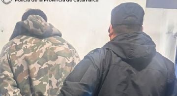Sorprendieron a un joven tras un presunto robo en un automóvil y terminó detenido