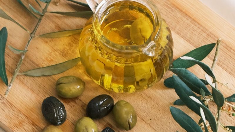 ANMAT prohíbe un aceite de oliva falsificado de la marca Green Olive