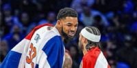 MAS APORTE LATINO. El dominicano Karl-Anthony Towns y el puertorriqueño José Alvarado.