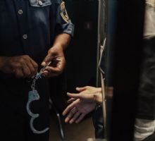 Denuncian golpizas, medicación forzada y violencia institucional en cárceles