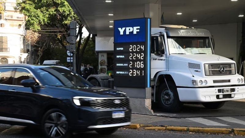 Cuándo bajarán los precios de la nafta tras el anuncio de acuerdo entre Estados Unidos e Irán