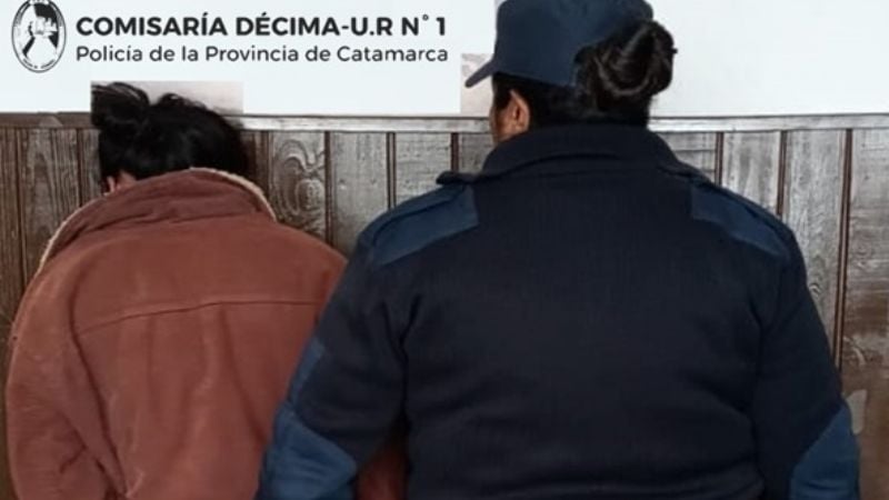 Una joven de 19 años fue arrestada por agredir y amenazar a una menor