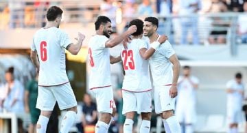 Irán-Nueva Zelanda, 2 a 2; ambos querían más