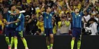 El festejo de gol de Luis Díaz (Der.) para Colombia contra Uzbekistán.
