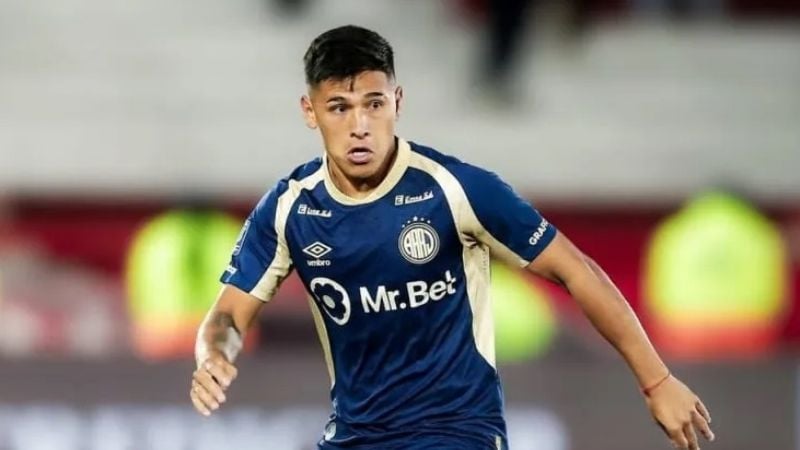Lozano es el primer refuerzo de Boca