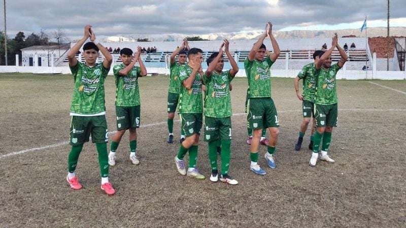 Victoria “Santa”; empate de “Brujos” y Villanos”